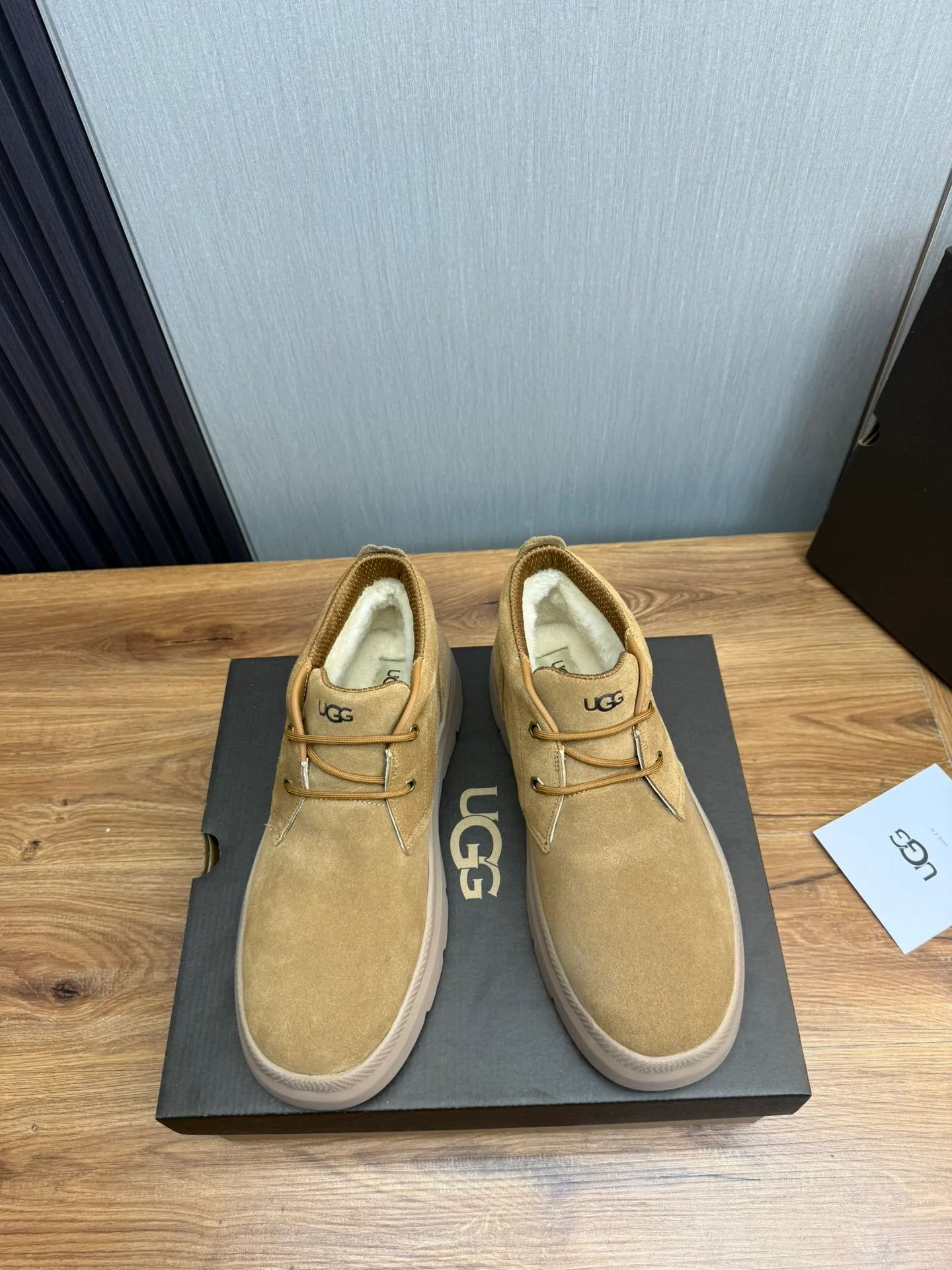Men's shoes 💰480💰 [UGG] Hot winter warm boots 🐑Purely hand-stitched! Simple and stylish design, frosted cowhide➕Comfortable and warm wool➕UGG original outsole‼ ️Soft and comfortable to wear, good warmth retention, and excellent foot feel. Regular size 41-47
